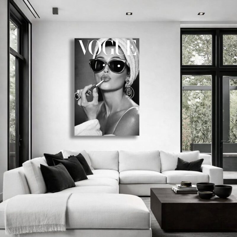 Alternative view of VOGUE ICON MOMENT